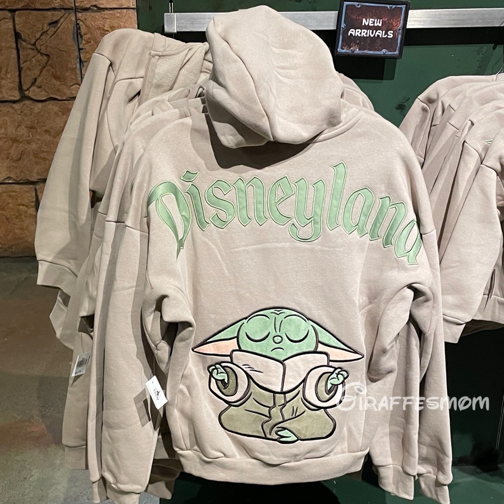 Disneyland The Child Grogu Baby Yoda Beige Zip Up Hoodie NEW
